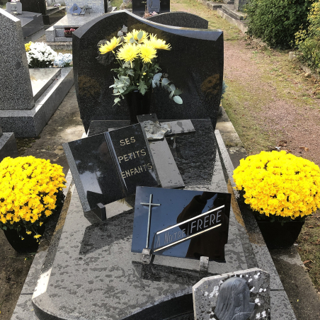 Entretien de tombes / A